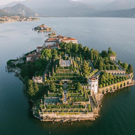 Family Apartment Vista Lago Stresa Buitenkant foto